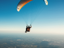 Studi Kasus Atlet Paralayang yang Berhasil Mendunia