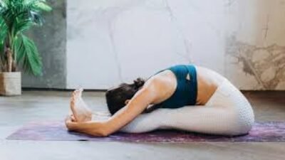 Yoga di Rumah: Gerakan Sederhana untuk Fleksibilitas dan Relaksasi